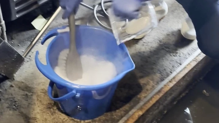 STEP1 グリスとれ～る投入（動画サムネイル）